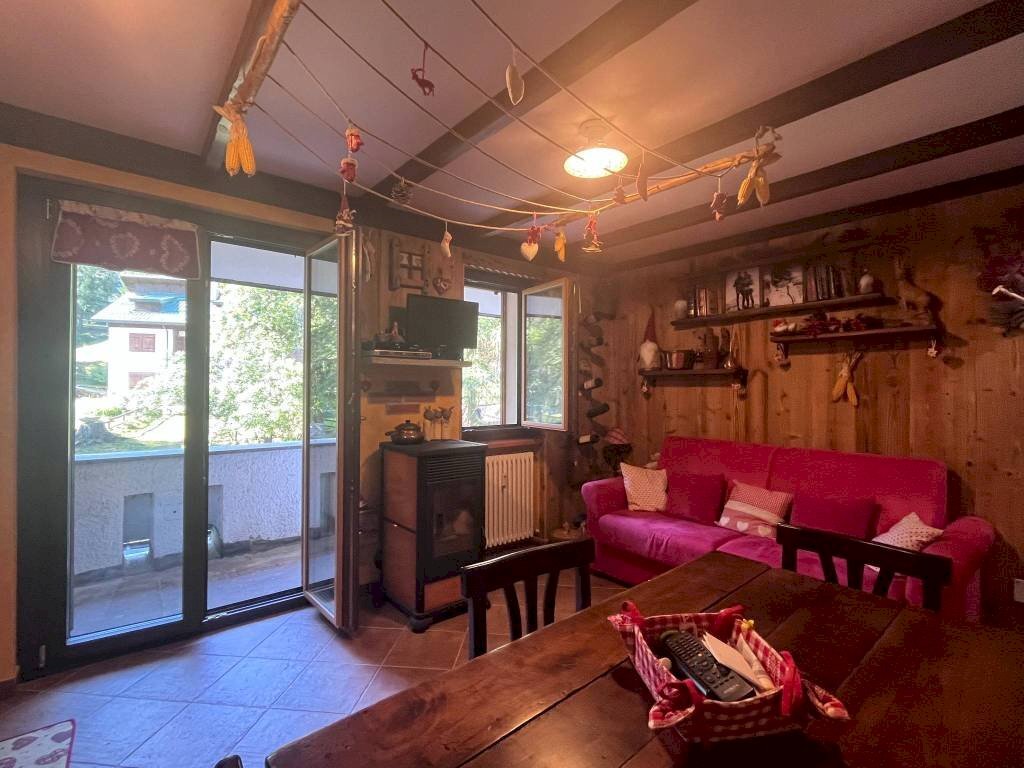 Soggiorno - Bilocale via Clotes, 68, Sauze d'Oulx - foto 1