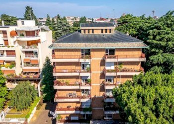 Vista - Attico via Cesare Battisti, 8, Gallarate - foto 8