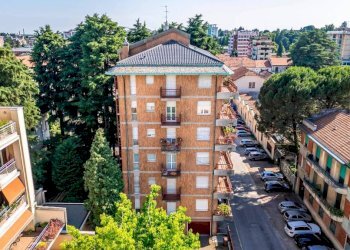 Zona - Attico via Cesare Battisti, 8, Gallarate - foto 5