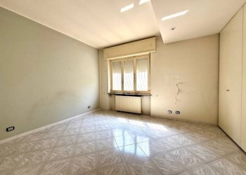 Camera da letto - Quadrilocale via Saluzzo, 9, Casalgrasso - foto 21