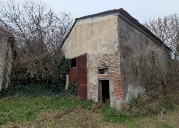 Facciata - Terreno agricolo via San Genesio, Stienta - foto 8