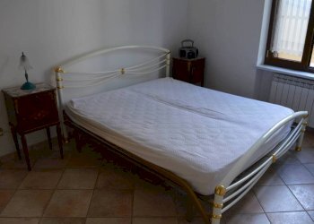 Camera da letto - Trilocale via Sant'Anna, 101, Roburent - foto 15