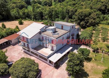 Hotel Lariano - foto 2