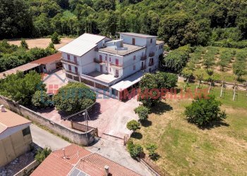 Hotel Lariano - foto 3