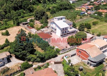 Hotel Lariano - foto 11