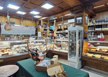 Rosticceria Bologna - foto 1