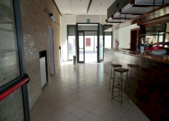 Capannone Ferrara - foto 8