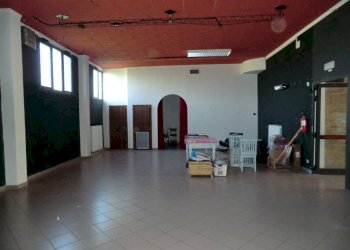 Capannone Ferrara - foto 11