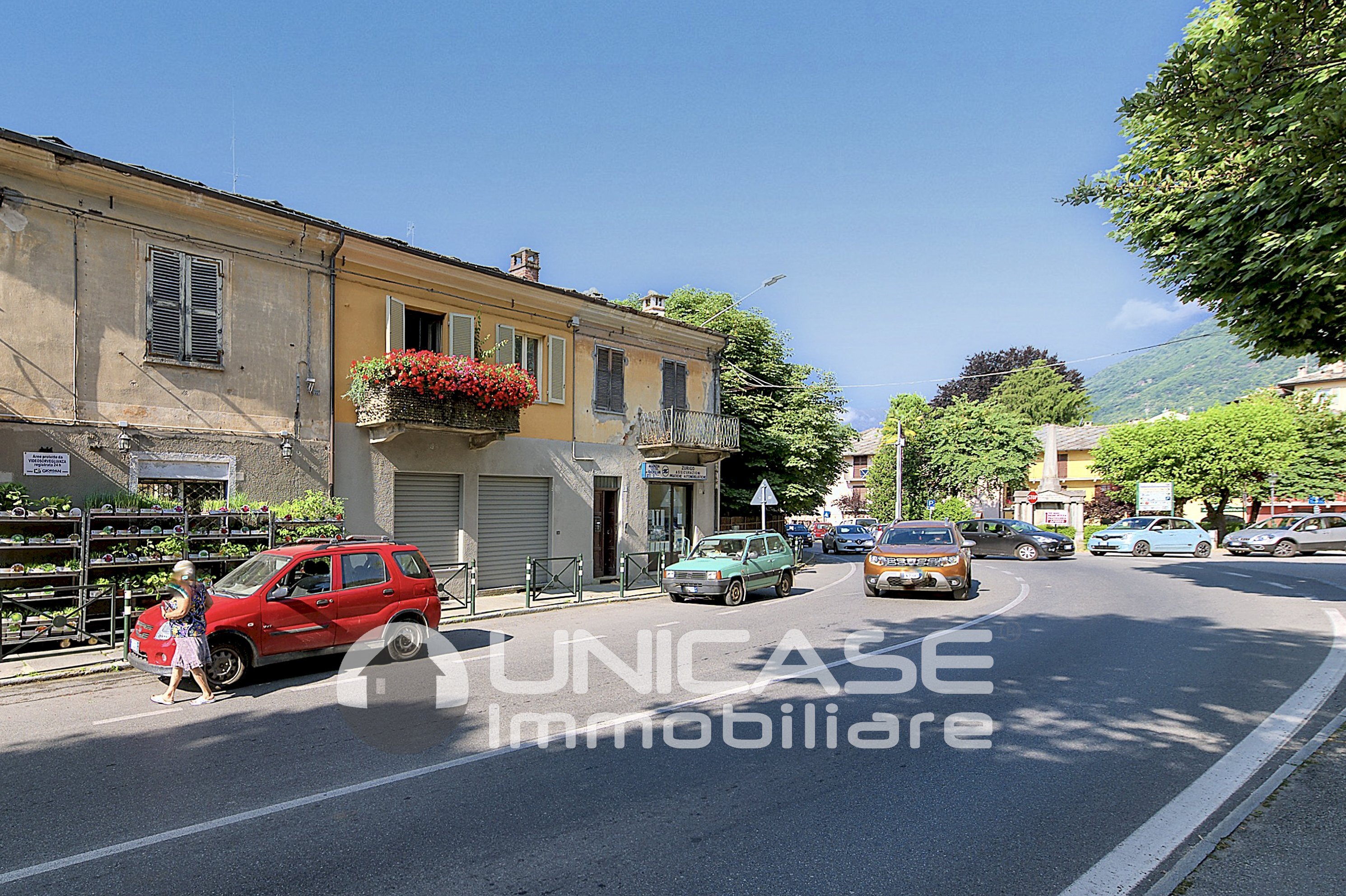 Palazzo Storico piazza San Martino, 6, Torre Pellice - foto 3