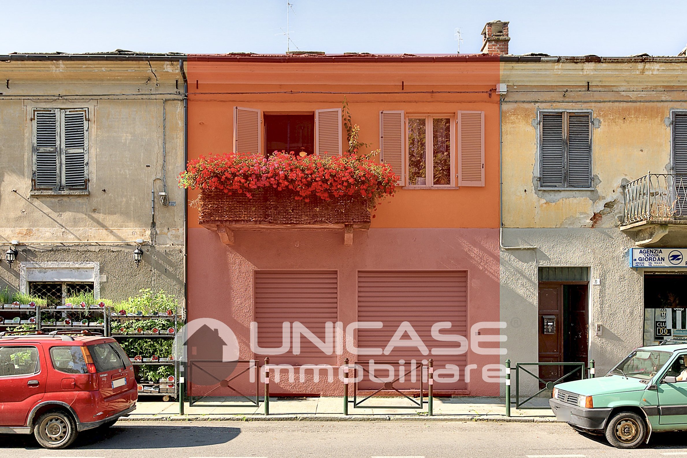 Palazzo Storico piazza San Martino, 6, Torre Pellice - foto 2