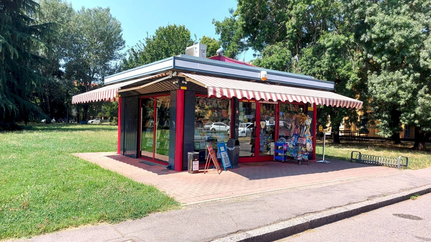 Edicole - Edicole con Chiosco Via p. C. S. Nasica, 103, Castenaso - foto 2