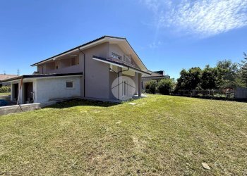 Villa a Schiera Via Don Mosetto, Ivrea - foto 8