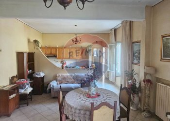Three-room apartment Sanremo, IM, Sanremo - photo 2