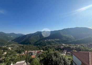 Four-room apartment Via IV Novembre, Uscio - photo 2