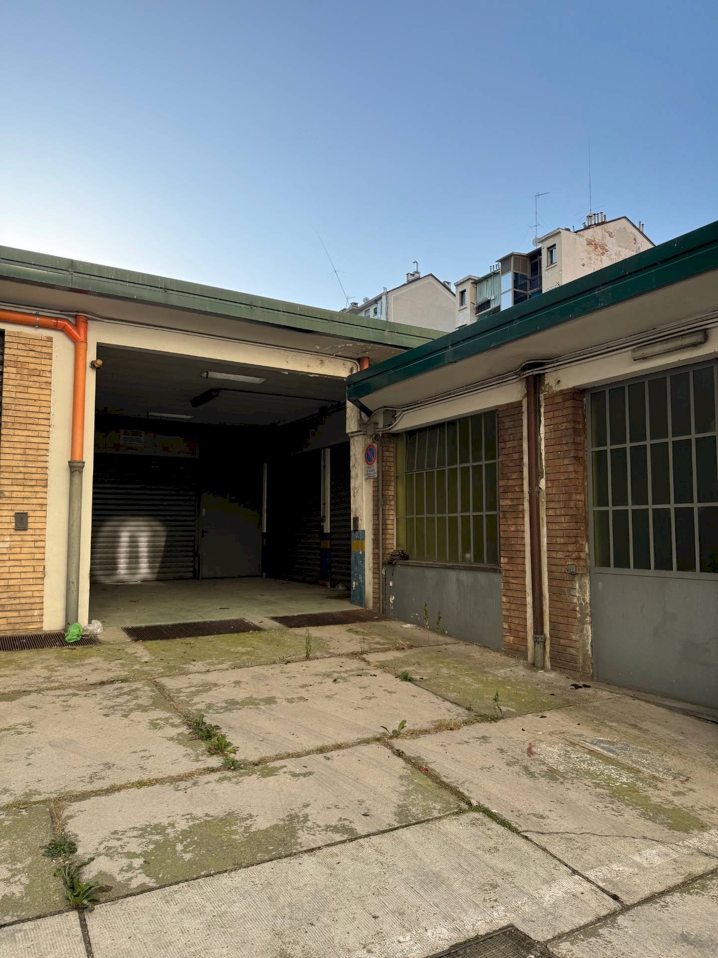 Foto 3 - Commercial Premises piazza bengasi
 
4, Torino - photo 3