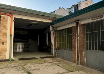 Foto 3 - Commercial Premises piazza bengasi
 
4, Torino - photo 3