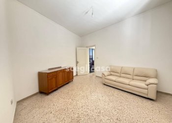 Foto 7 - Quadrilocale Via San'tanna
 
36, Carini - foto 6