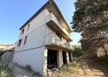 Foto 1 - Stabile - Palazzo Via Mare
 
sn, Badesi - foto 1