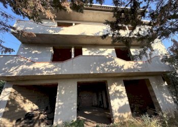 Foto 3 - Stabile - Palazzo Via Mare
 
sn, Badesi - foto 3