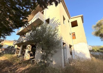 Foto 17 - Stabile - Palazzo Via Mare
 
sn, Badesi - foto 17