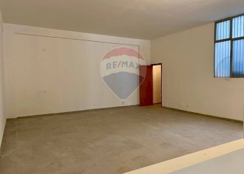 Stanza vuota - Locale Commerciale Via Giuseppe Maielli
 
28A, Palermo - foto 15