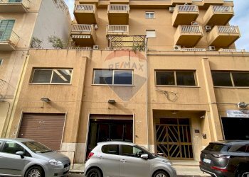 Edificio all\'aperto - Negozio Via Giuseppe Majelli
 
28, Palermo - foto 5