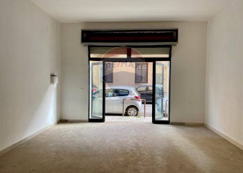Ingresso - Negozio Via Giuseppe Majelli
 
28, Palermo - foto 9