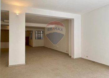 Vista Ingresso - Negozio Via Giuseppe Majelli
 
28, Palermo - foto 10