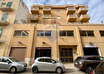 Edificio all\'aperto - Negozio Via Giuseppe Majelli
 
28, Palermo - foto 25