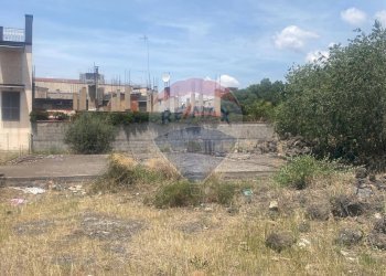 Giardino - Terreno edificabile Via Asti
snc, Paterno - foto 2