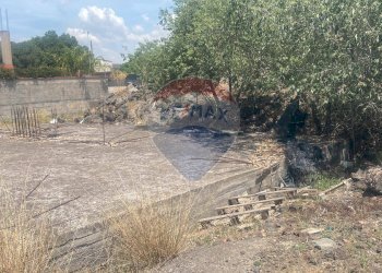 Giardino - Terreno edificabile Via Asti
snc, Paterno - foto 1