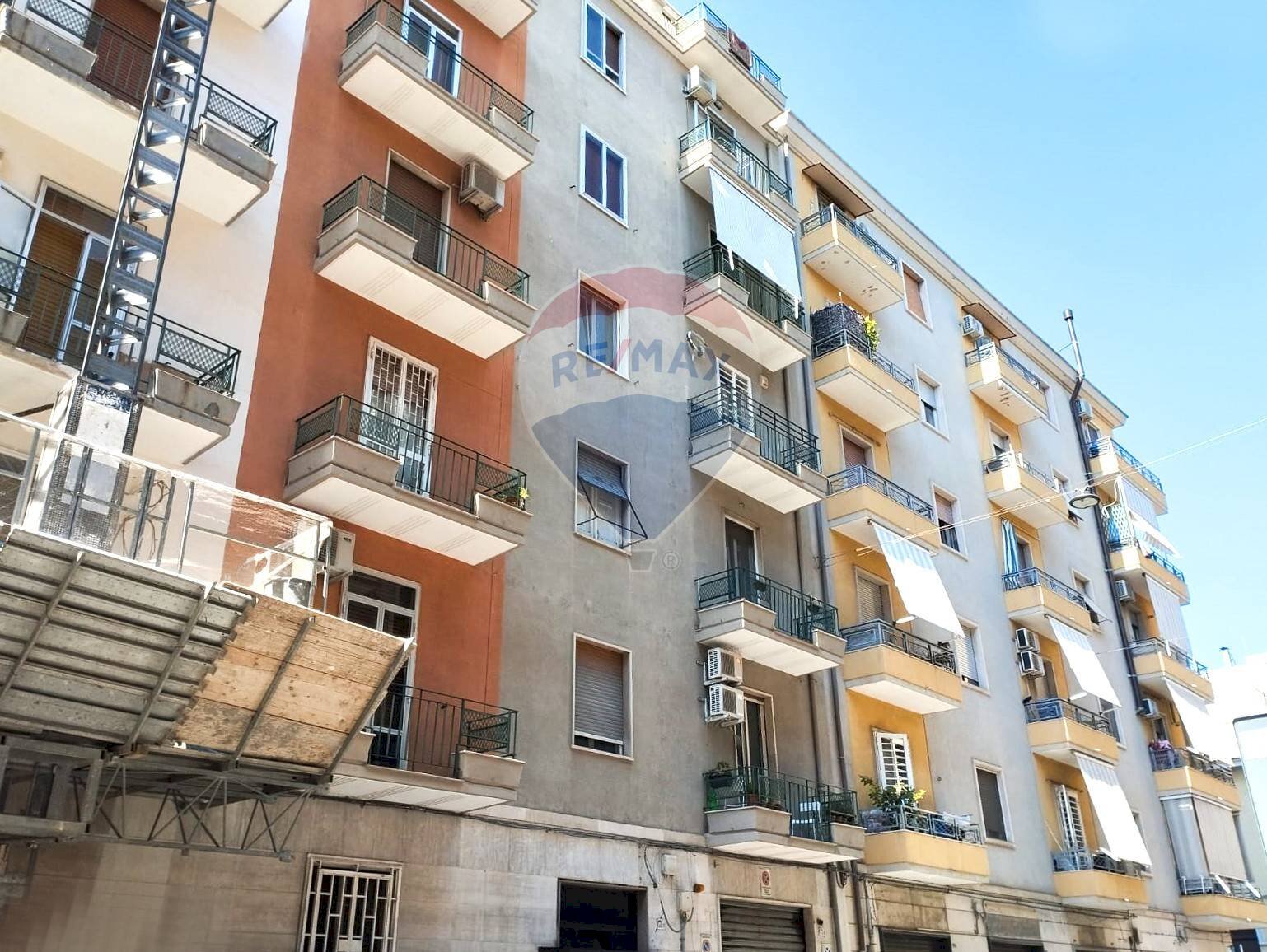 Edificio all\'aperto - Quadrilocale Via Scipione Crisanzio
 
171, Bari - foto 1