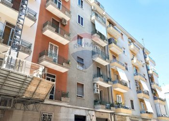 Edificio all\'aperto - Quadrilocale Via Scipione Crisanzio
 
171, Bari - foto 1