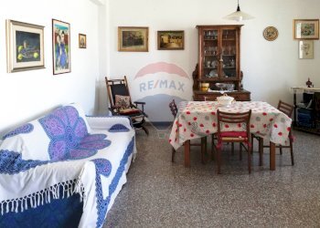 Sala da pranzo - Quadrilocale Via Scipione Crisanzio
 
171, Bari - foto 6
