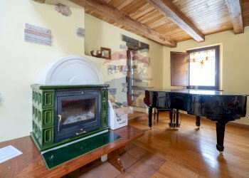 Soggiorno - Rustico Via Lagua San Martino
 
1, Cerreto d'Esi - foto 12