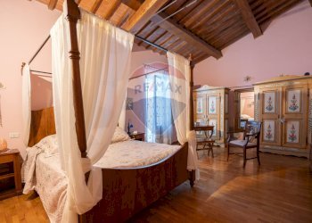 Camera matrimoniale - Rustico Via Lagua San Martino
 
1, Cerreto d'Esi - foto 14