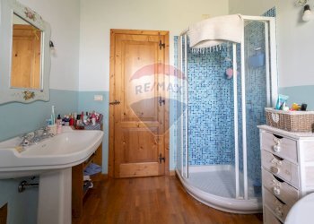 Bagno 2 - Rustico Via Lagua San Martino
 
1, Cerreto d'Esi - foto 23