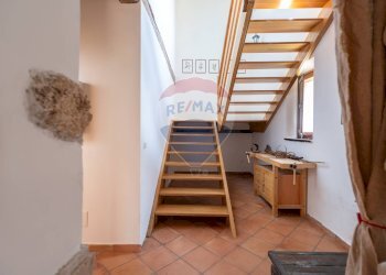 Scale - Rustico Via Lagua San Martino
 
1, Cerreto d'Esi - foto 36