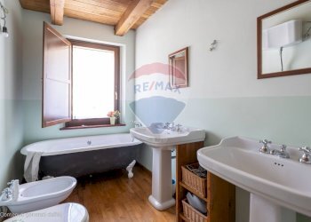 Bagno - Rustico Via Lagua San Martino
 
1, Cerreto d'Esi - foto 22