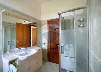 Bagno - Appartamento via trieste
 
27, Falconara Marittima - foto 32