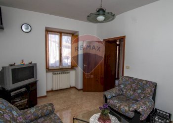 Soggiorno - Casa semi indipendente Frazione San Giovanni
 
9, Fabriano - foto 12