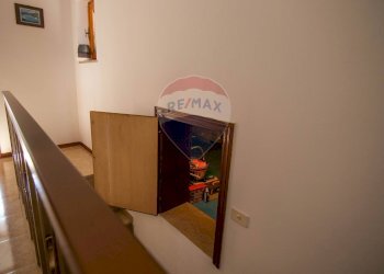 Scale - Casa semi indipendente Frazione San Giovanni
 
9, Fabriano - foto 33