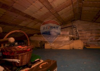 Stanza vuota - Casa semi indipendente Frazione San Giovanni
 
9, Fabriano - foto 35