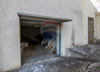 Parcheggio - Casa semi indipendente Frazione San Giovanni
 
9, Fabriano - foto 40