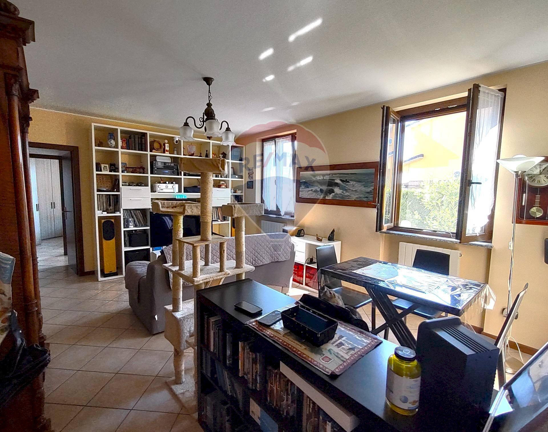 Ufficio - Casa semi indipendente via Morivione
 
7, Torre d'Arese - foto 1