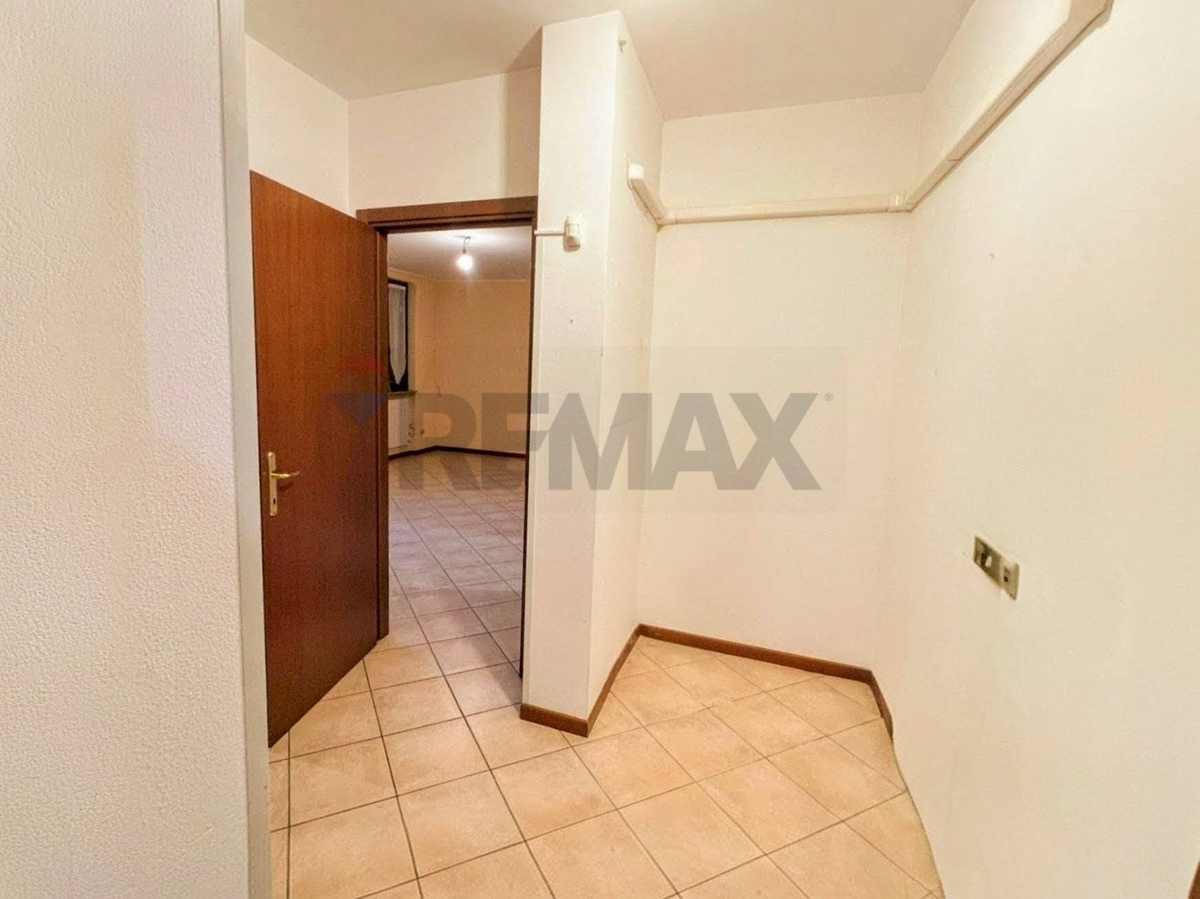 Hall / corridoio - Casa semi indipendente via Morivione
 
7, Torre d'Arese - foto 3