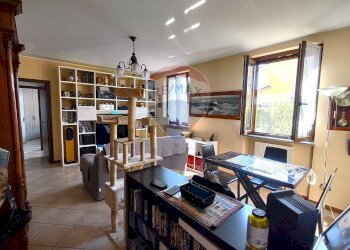 Ufficio - Casa semi indipendente via Morivione
 
7, Torre d'Arese - foto 1