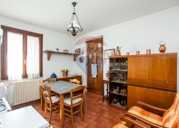 Sala da pranzo - Casa semi indipendente via contardo ferrini
 
75, Broni - foto 10