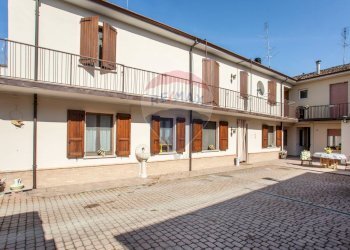 Edificio all\'aperto - Casa semi indipendente via contardo ferrini
 
75, Broni - foto 39