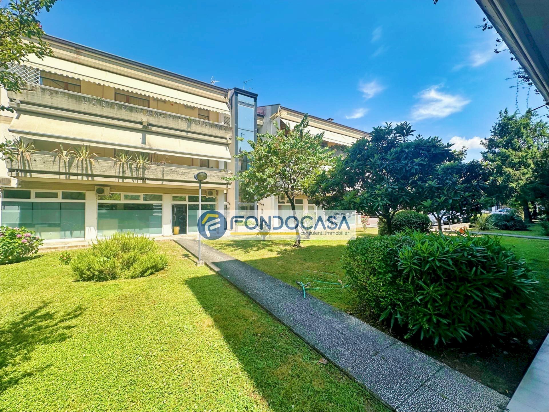 ESTERNO - Appartamento Via Giuseppe Vecchio, Massa - foto 2